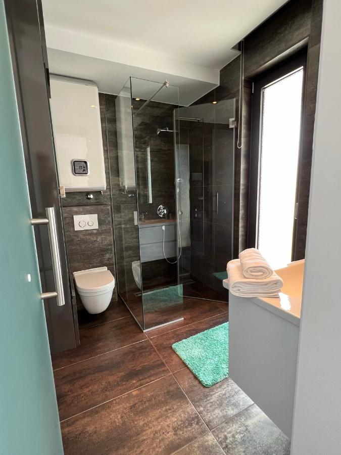 Appartement Luxury Laurus Penthouse With Awesome Sea View à Primošten Extérieur photo