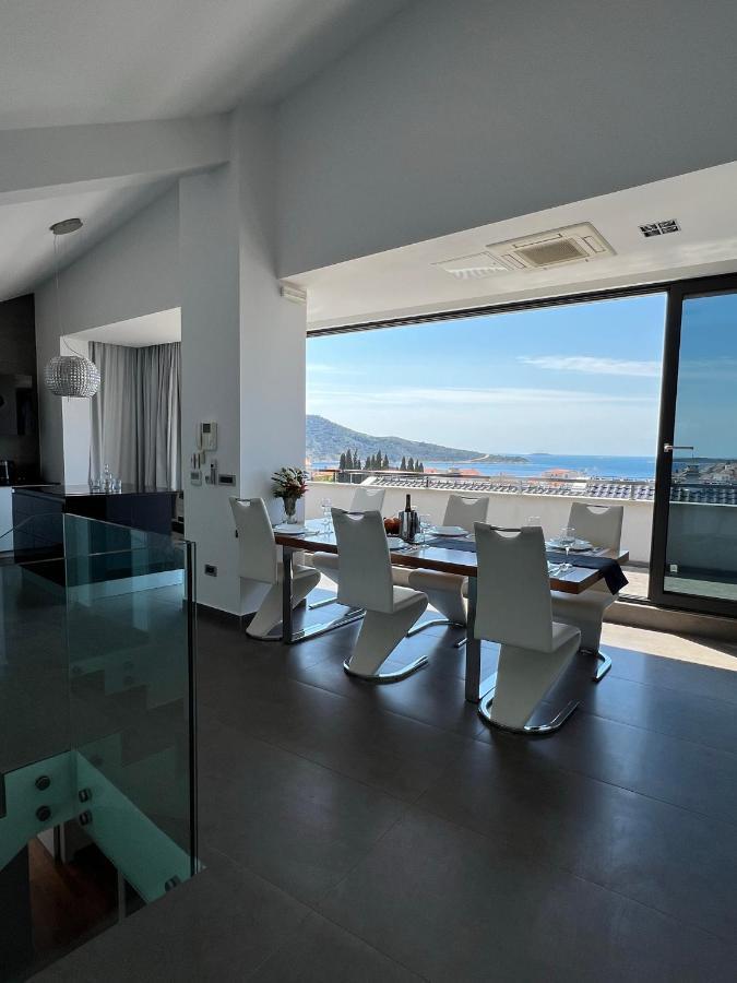 Appartement Luxury Laurus Penthouse With Awesome Sea View à Primošten Extérieur photo