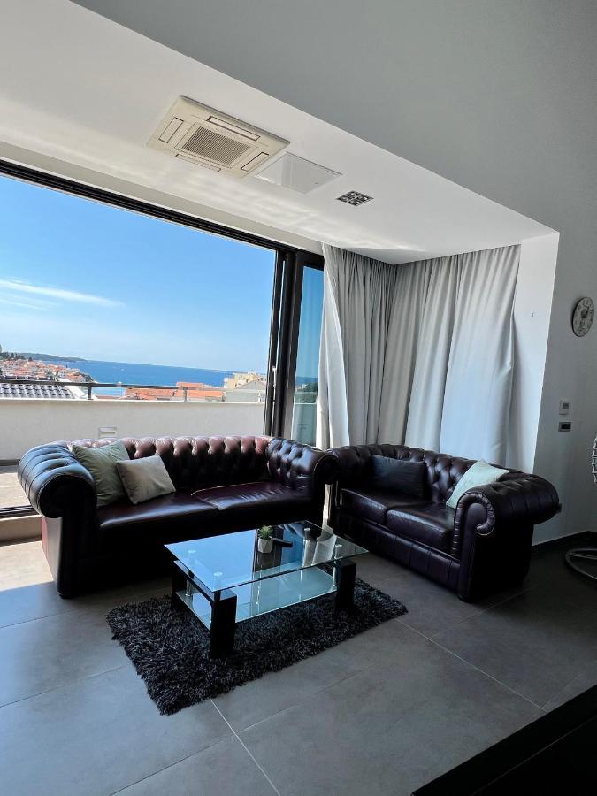 Appartement Luxury Laurus Penthouse With Awesome Sea View à Primošten Extérieur photo